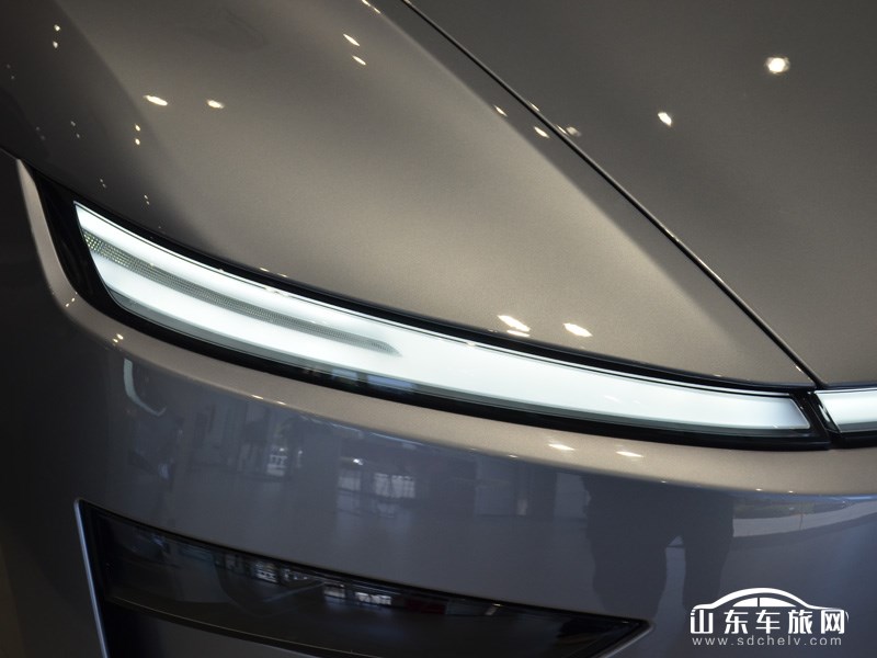 2025款 特斯拉Model Y换新版 其它